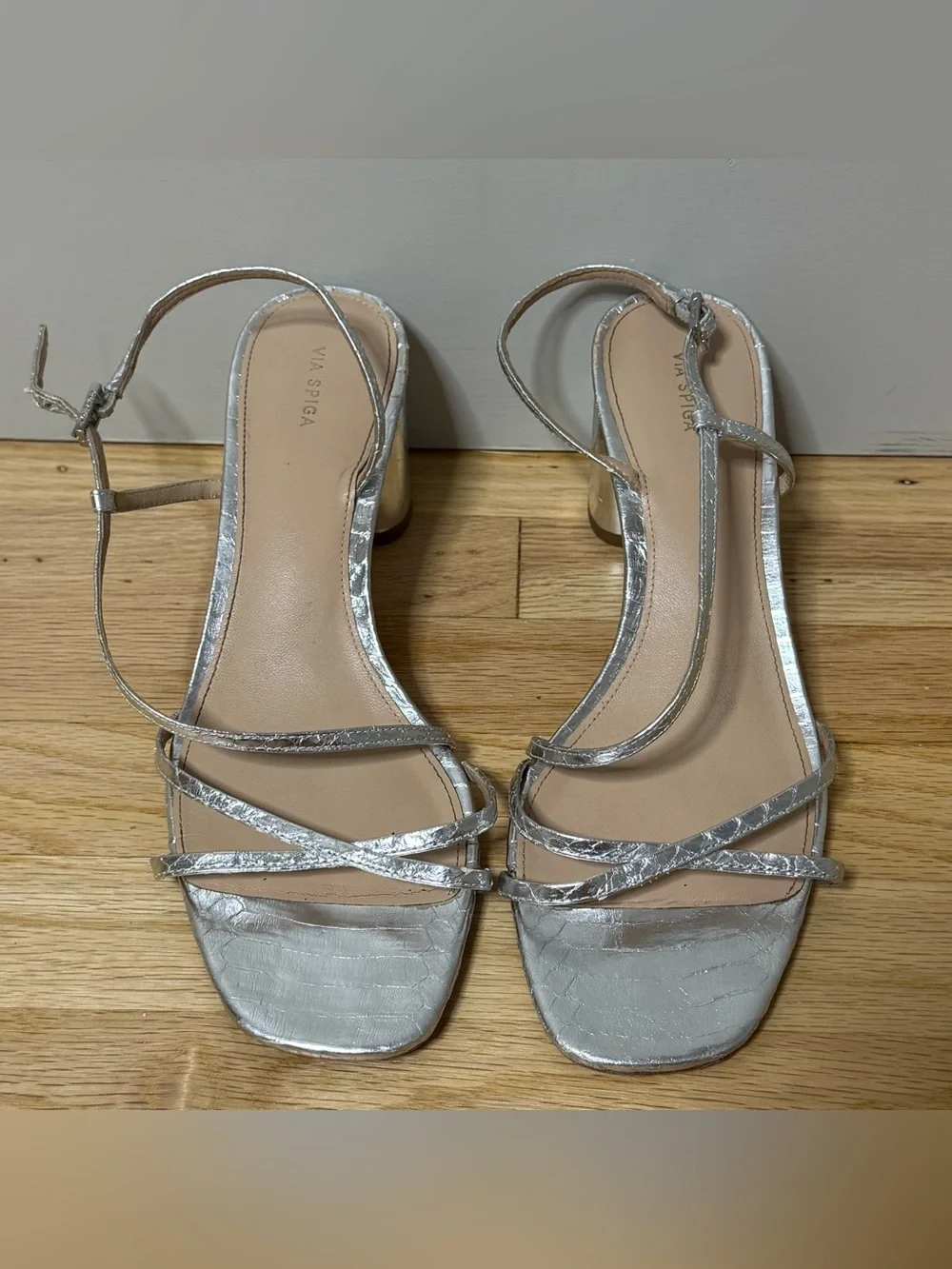Via Spiga Women's Roslyn Sandals Silver Leather Size 10 M Strap Chunky Heel